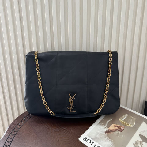 Yves Saint Laurent Jamie
