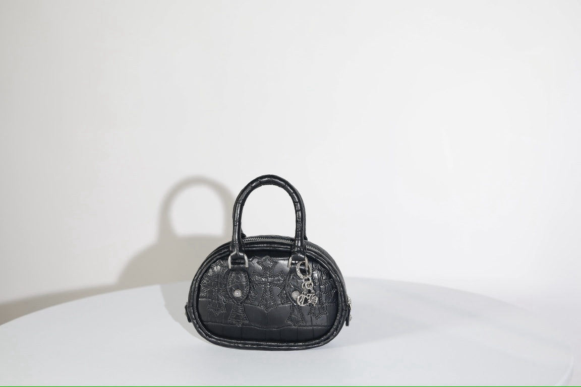 Chrome Hearts