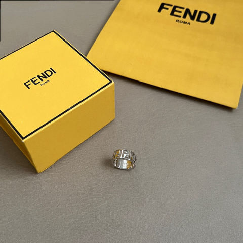 FENDI ring