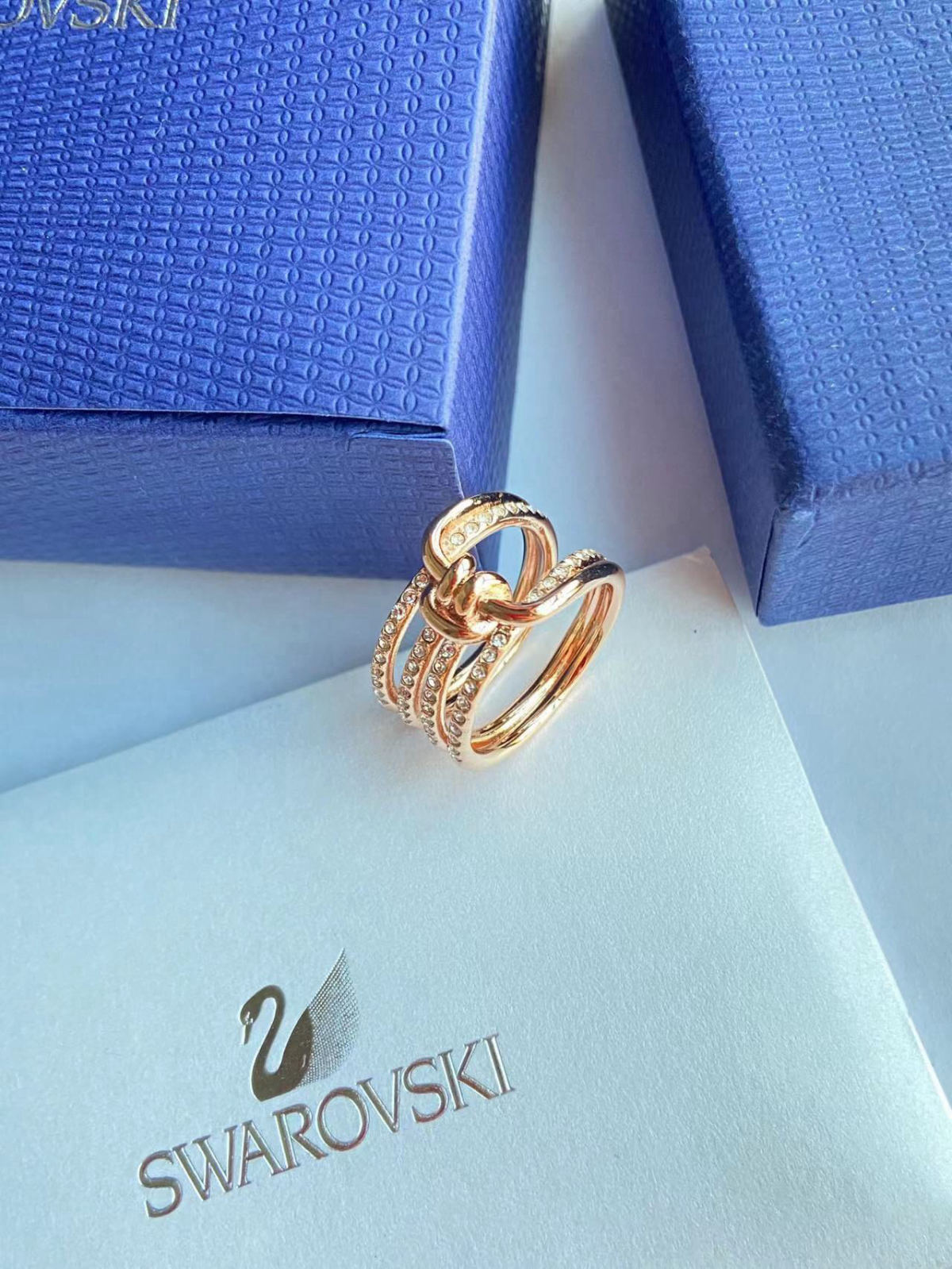 Swarovski knotted ring