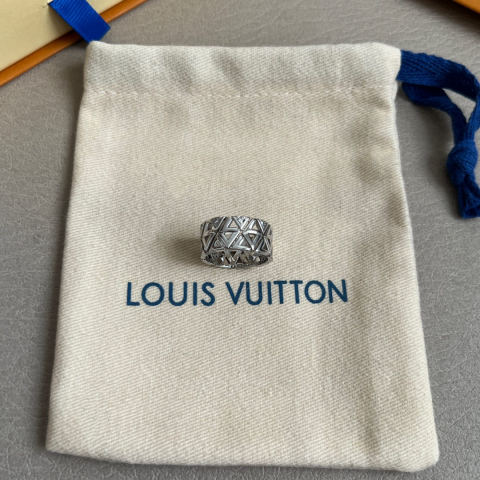 LV ring