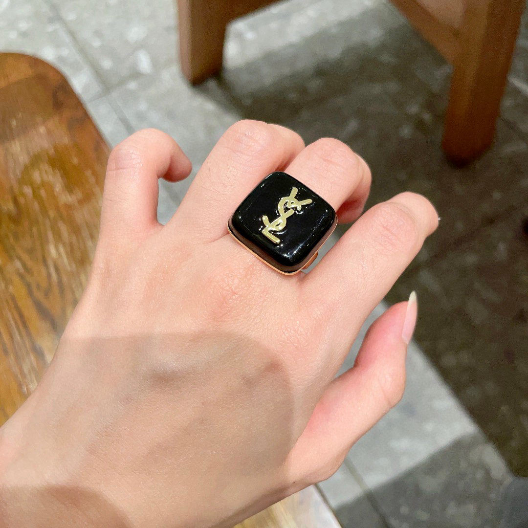 Saint Laurent square letter ring