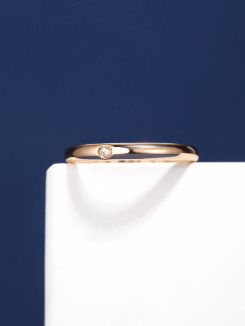 Solitaire diamond band ring