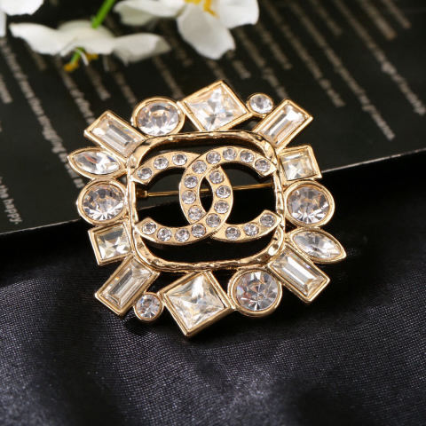 Chanel double C brooch
