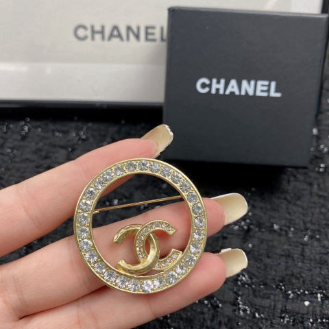 CHANEL brooch