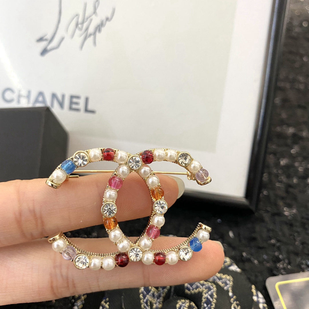 CHANEL brooch