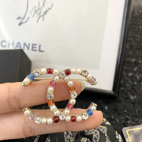CHANEL brooch