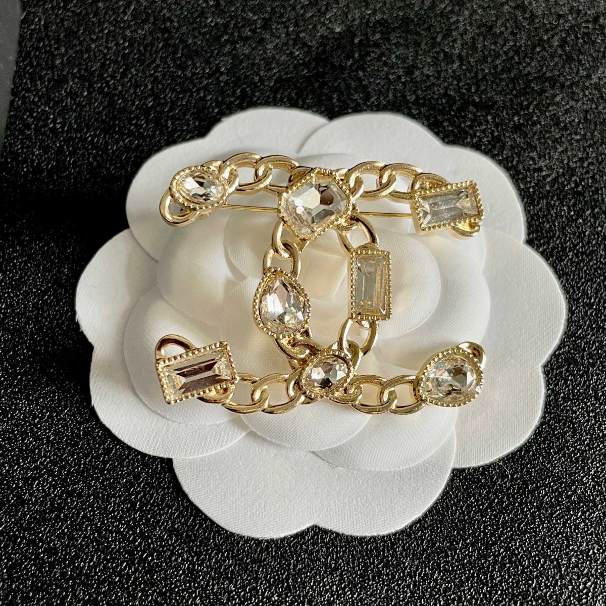 CHANEL brooch