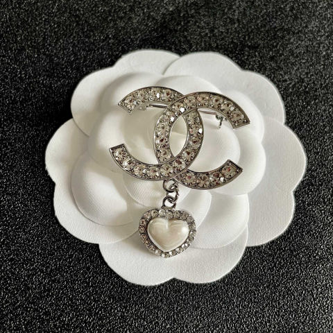 CHANEL brooch