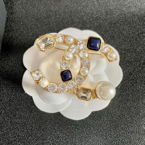 CHANEL Brooch