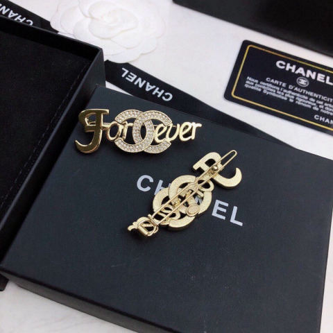 Chanel classic brooch hair clip