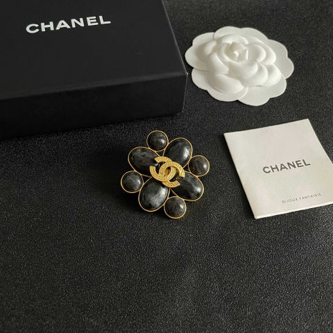 CHANEL Brooch