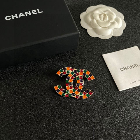 CHANEL Brooch