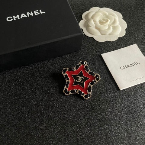 CHANEL Brooch