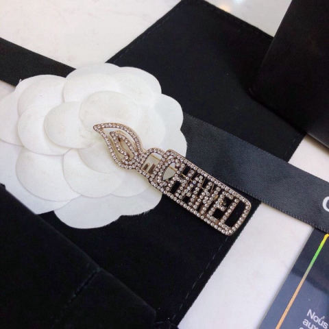 CHANEL Brooch