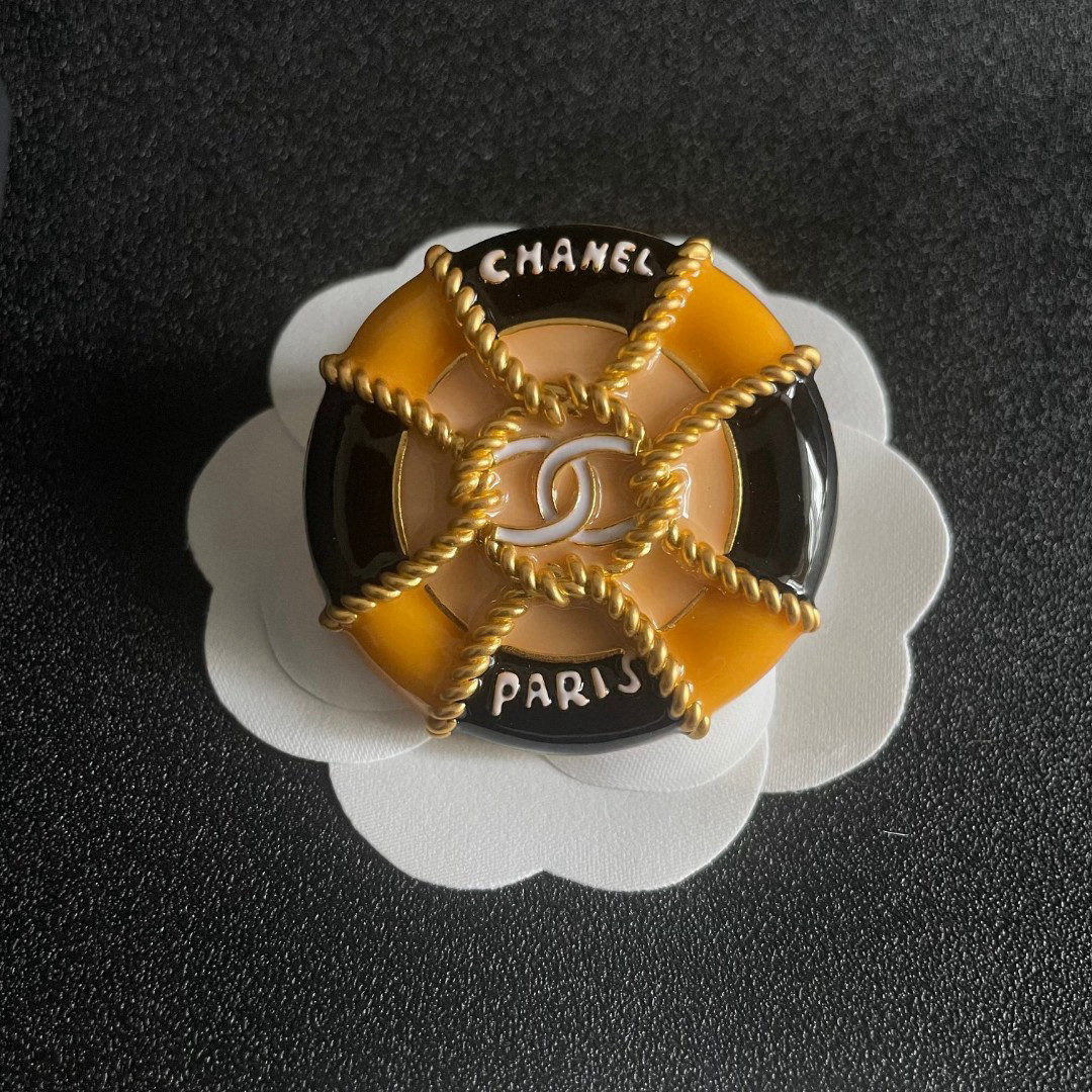 CHANEL Brooch