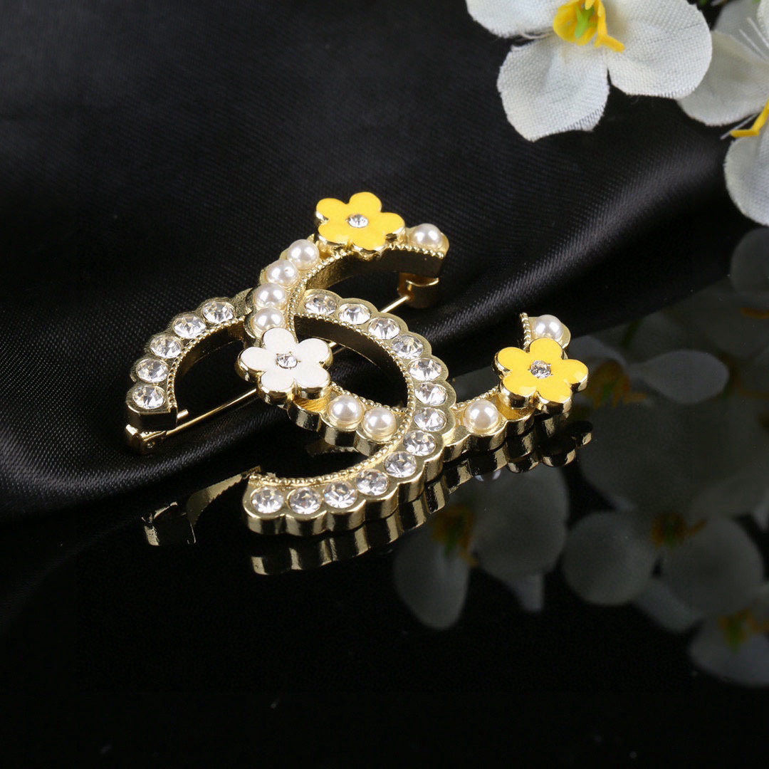 Chanel Fall/Winter Collection Floral Diamond Brooch