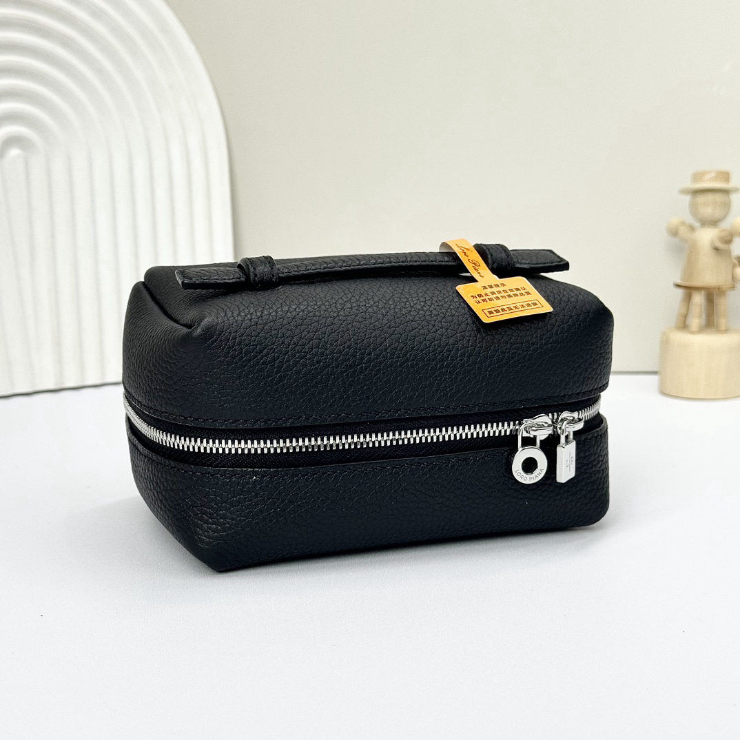 Loro piana Loro piana makeup bag