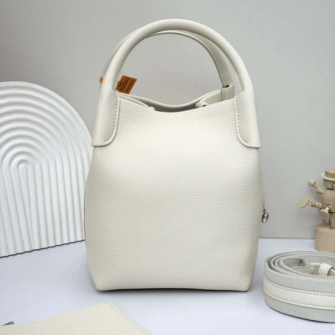 Loro piana Bale Medium Bucket Bag