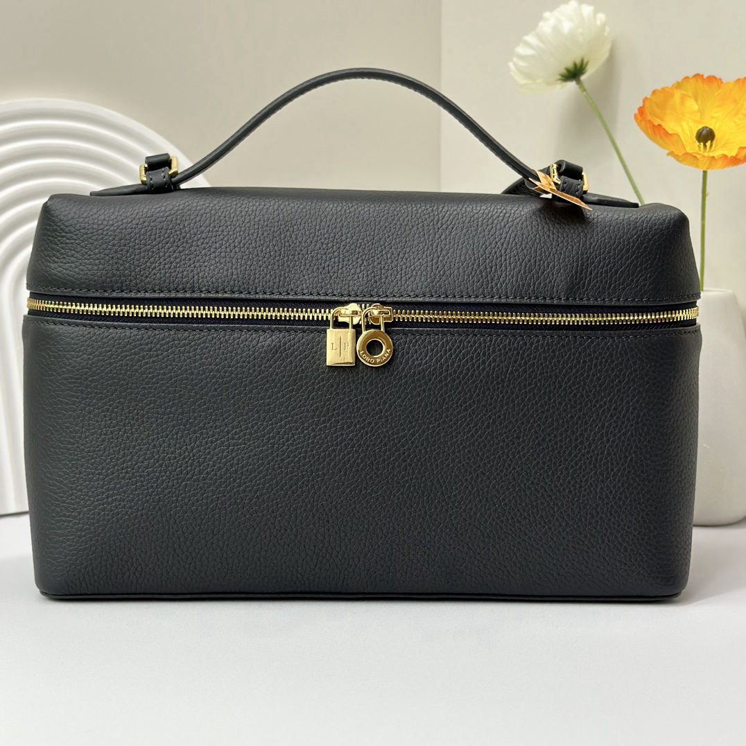 Loro piana Extra Pocket L27 Handbag