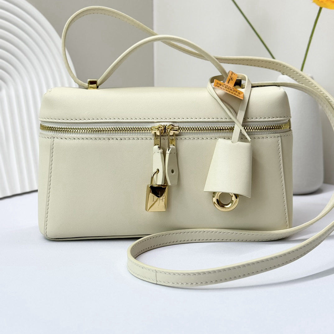 Loro Piana Extra Bag L19 Handbag