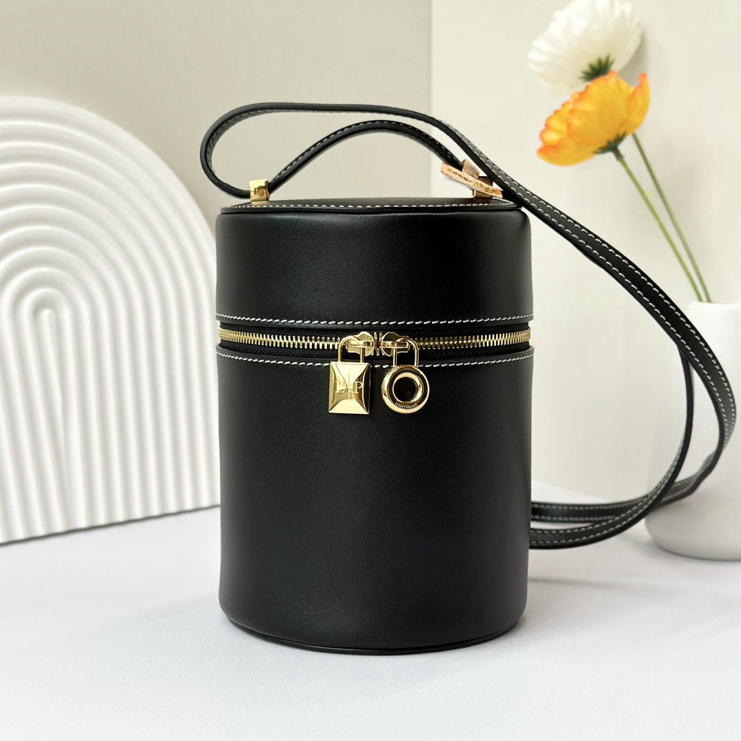 Loro piana Loro piana EXtra case bucket bag