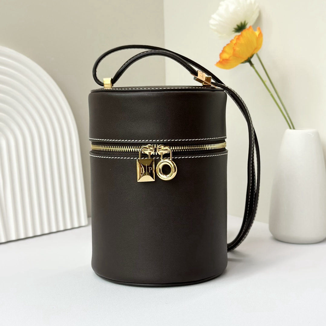 Loro piana Loro piana EXtra case bucket bag