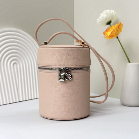 Loro piana Loro piana EXtra case bucket bag