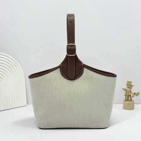 Loro piana Loro piana Bobbin Basket Bag