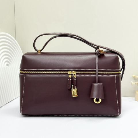 Loro piana Extra Bag L27 Crossbody Bag