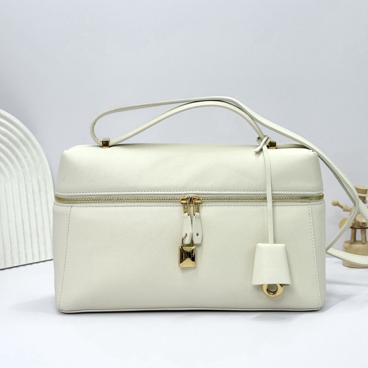 Loro piana Extra Bag L27 Crossbody Bag