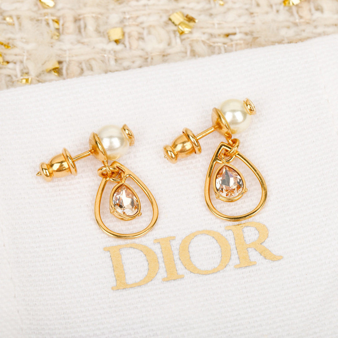 CD Pearl Teardrop Earrings