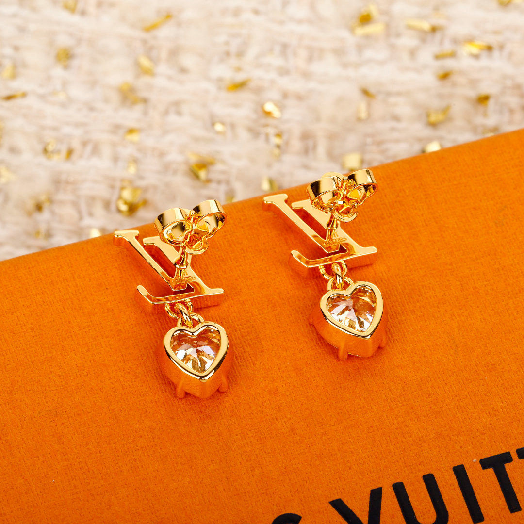 Heart-shaped earrings