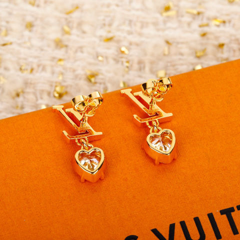 Heart-shaped earrings