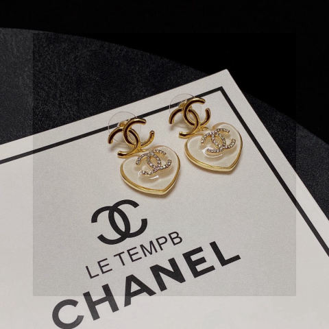 Chanel classic white heart-shaped double C stud earrings