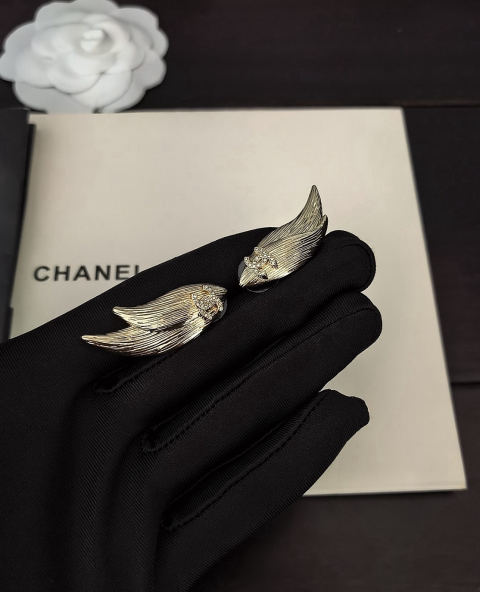 Chanel leaf earrings