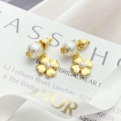 Dior CD Pearl Clover Earrings