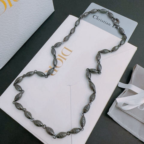 DIOR necklace