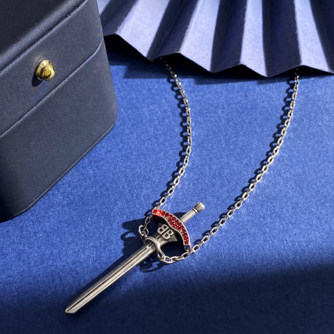 BALENCIAGA Fashionable Retro Personalized Red Diamond Fencing Pendant Necklace