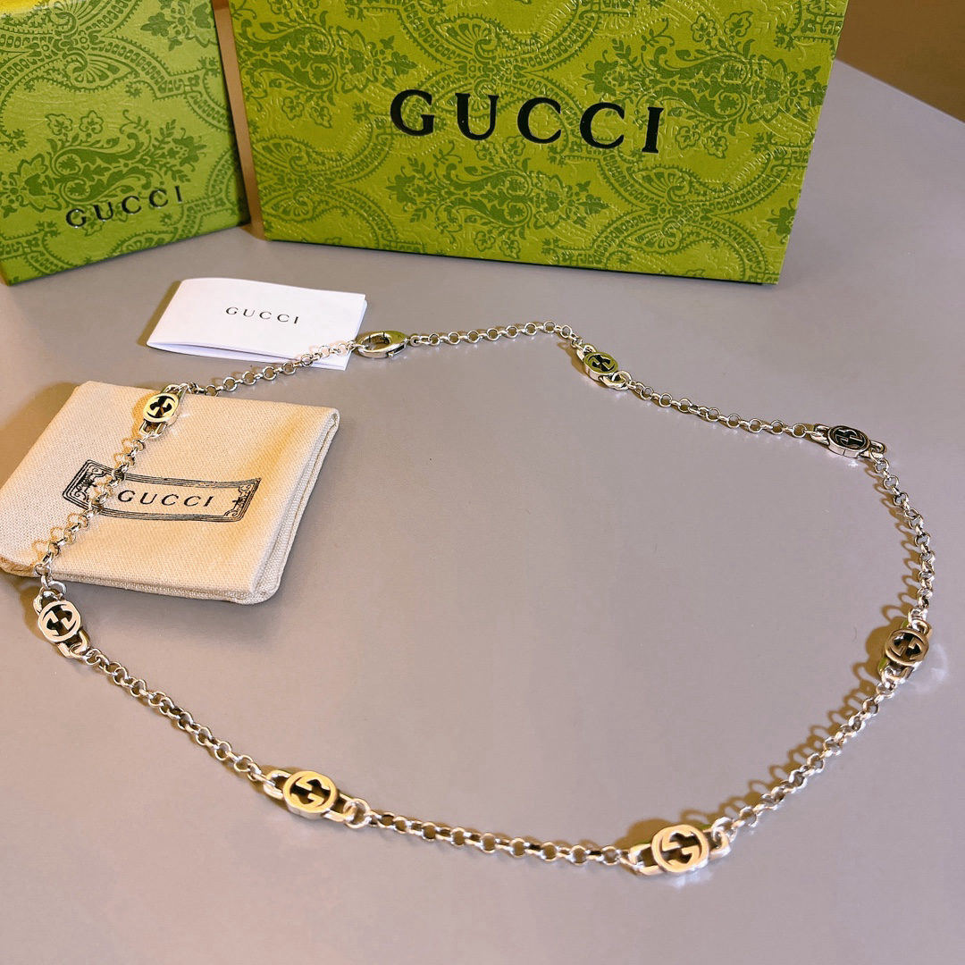 Guuci necklace