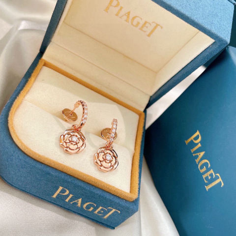 Chanel necklace and earrings