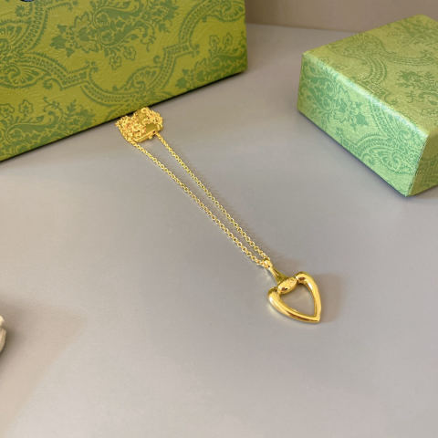 GUCCI necklace