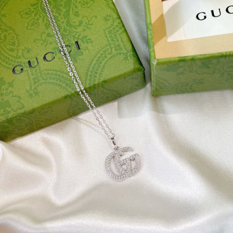 GUCCI necklace