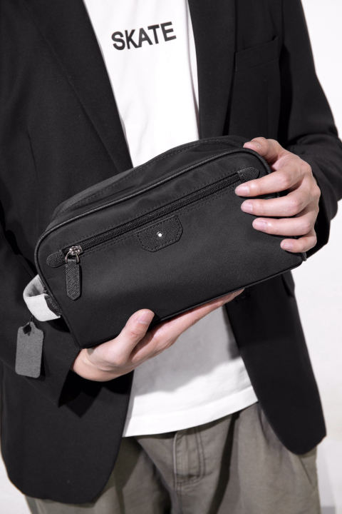 MONTBLANC Jet Collection Toilet Bag
