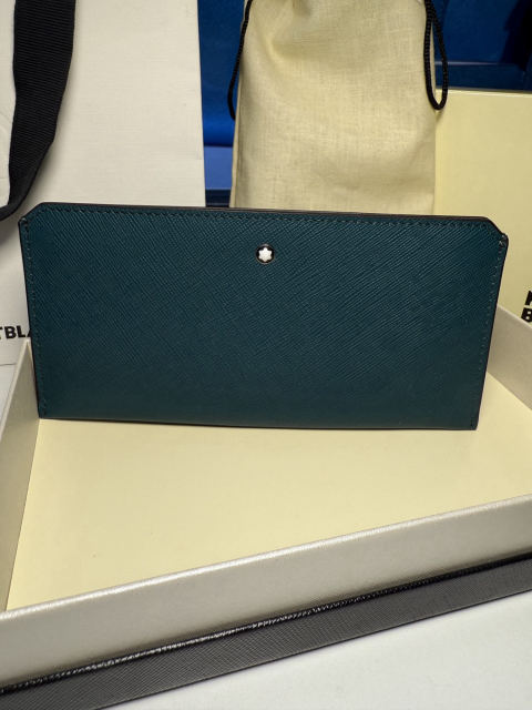 MONTBLANC's Ingenious Series Ultra-Thin Wallet