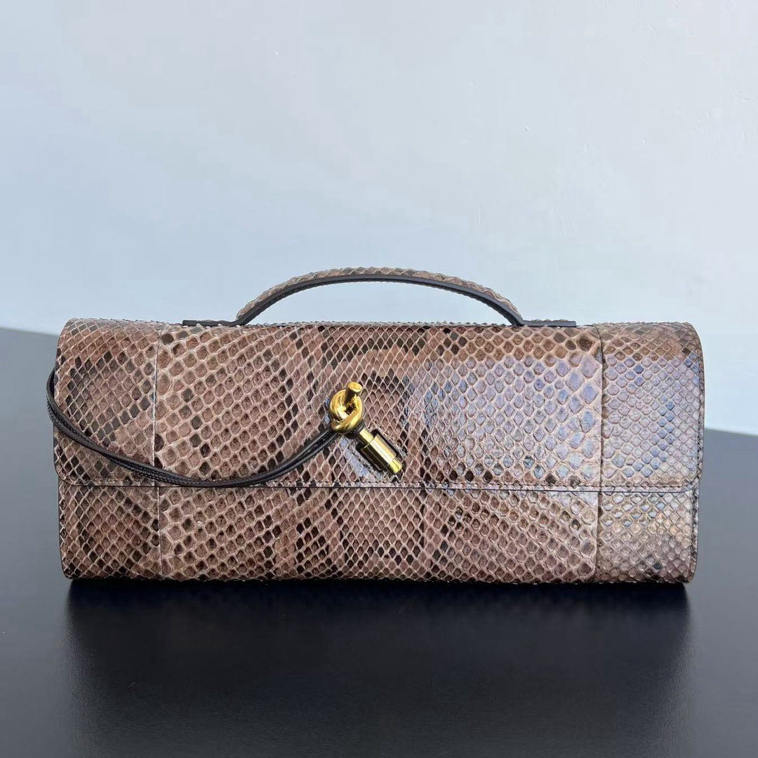 Bottega Veneta Clutch