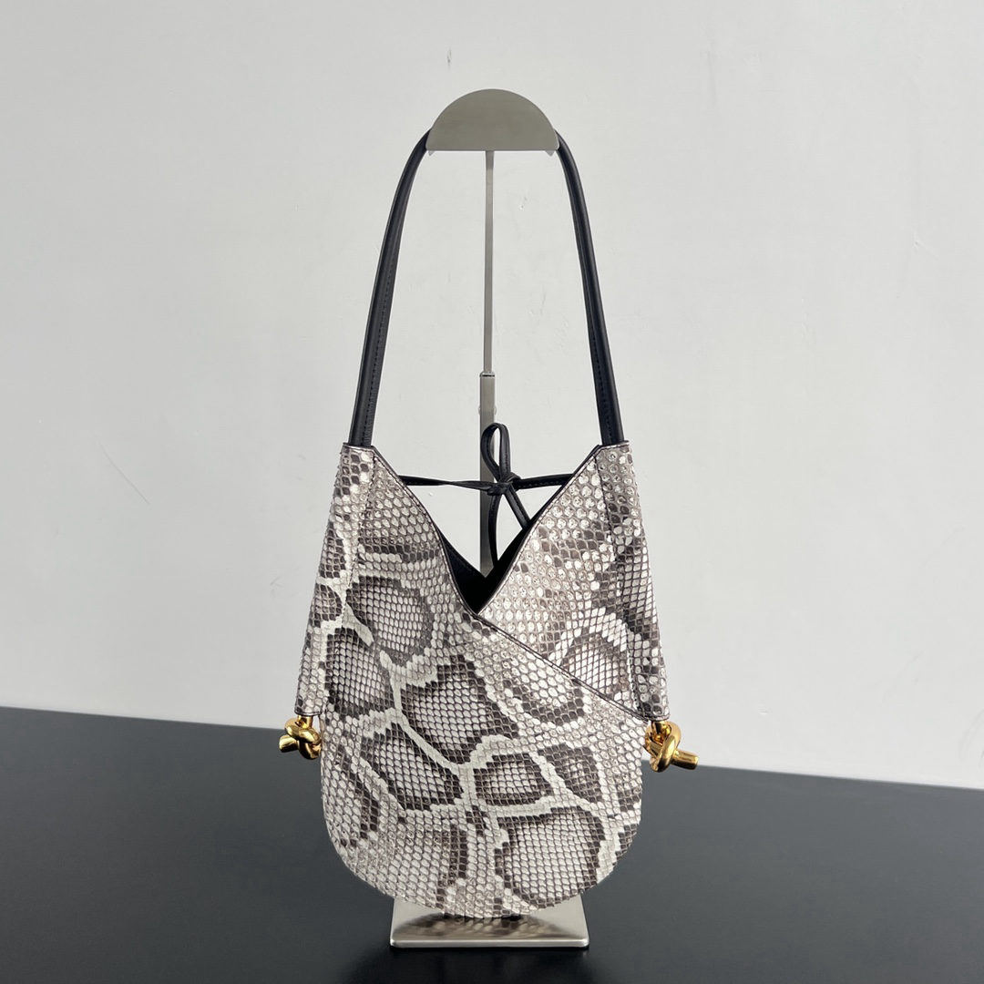 Bottega Veneta Solstice