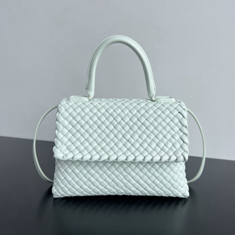 Bottega Veneta Fall/Winter Patti Top Handle Woven Flap Handbag