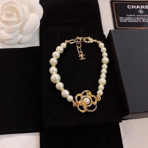 Chanel floral pearl bracelet