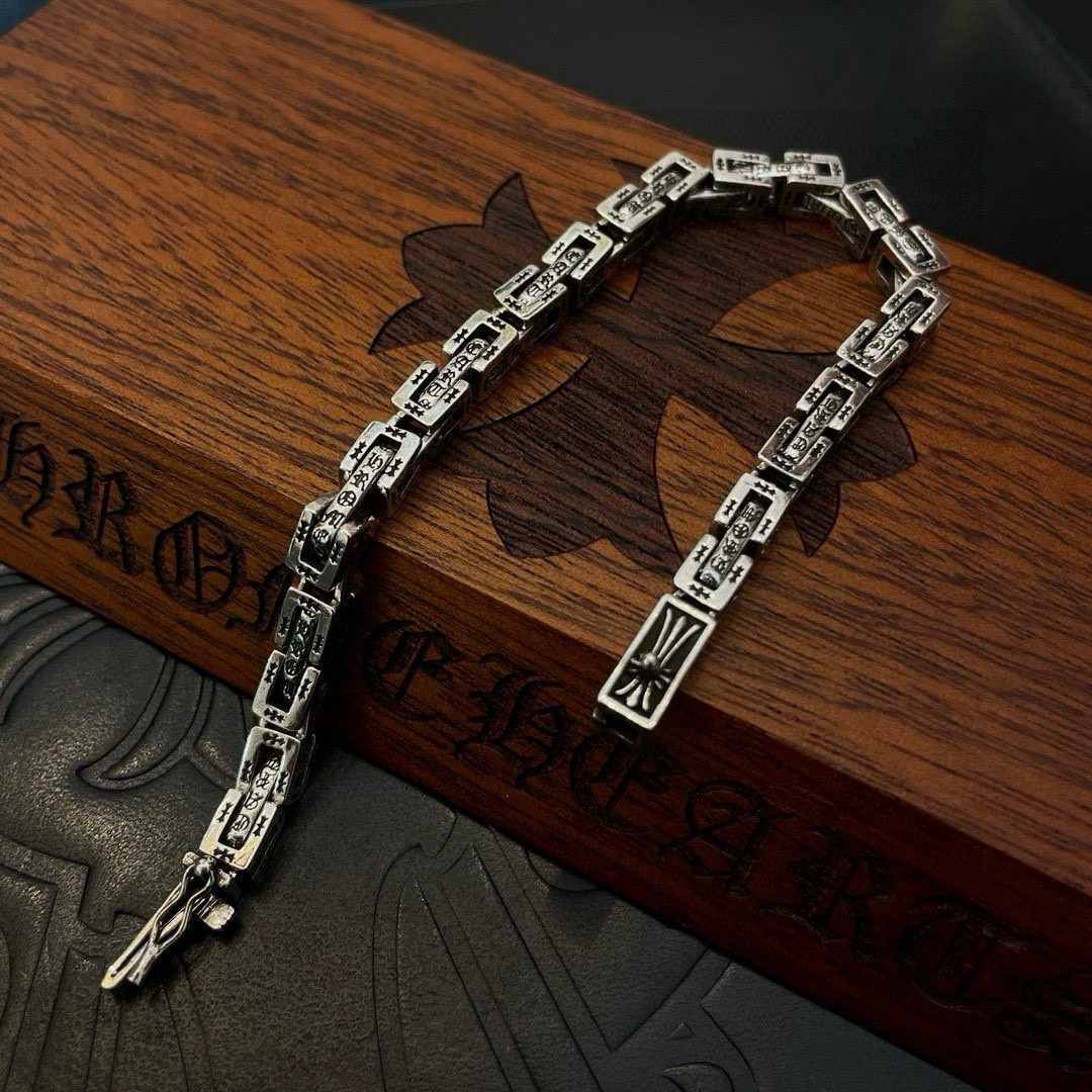 Chrome Hearts